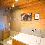 Vakantiehuis Sportlodge Racing - By Alpenluxus Collection Kleinboden