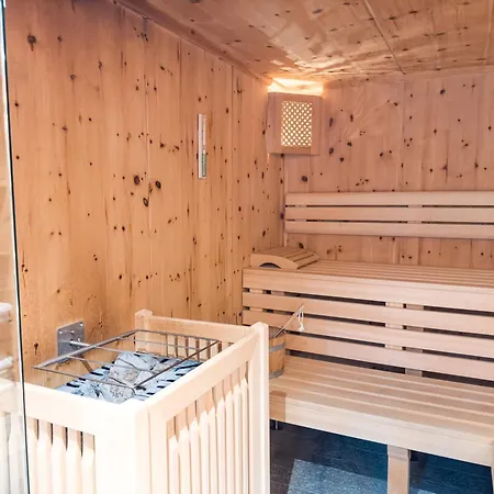 Apartment Sportlodge' Racing - Natural Pool, Whirlpool & Sauna By Alpenluxus *